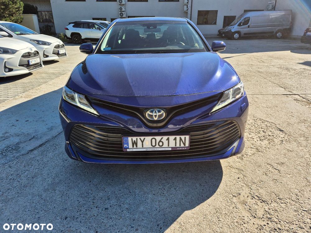 Toyota Camry - 3