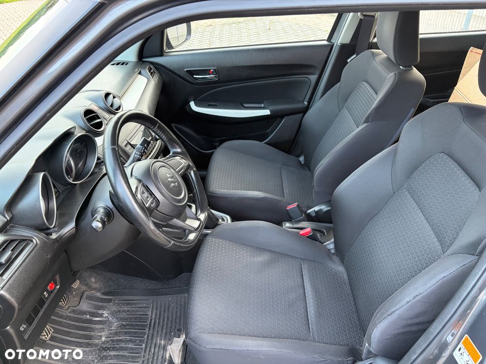 Suzuki Swift 1.2 Premium - 11