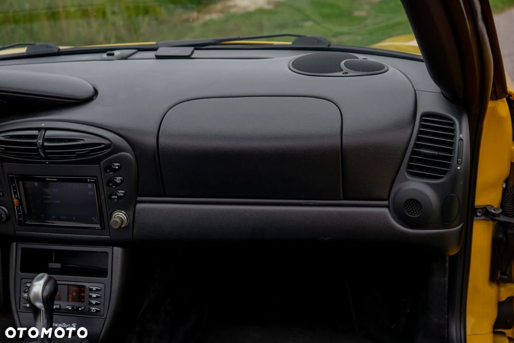Porsche Boxster - 21