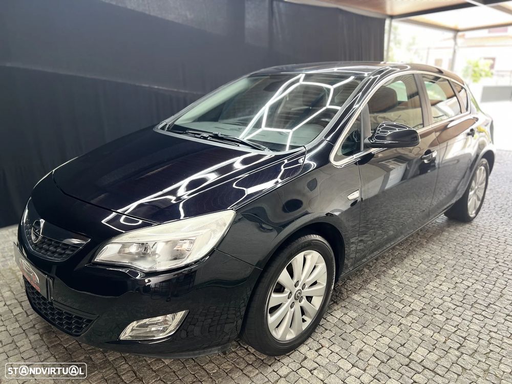 Opel Astra 1.7 CDTI Cosmo ecoFLEX - 2
