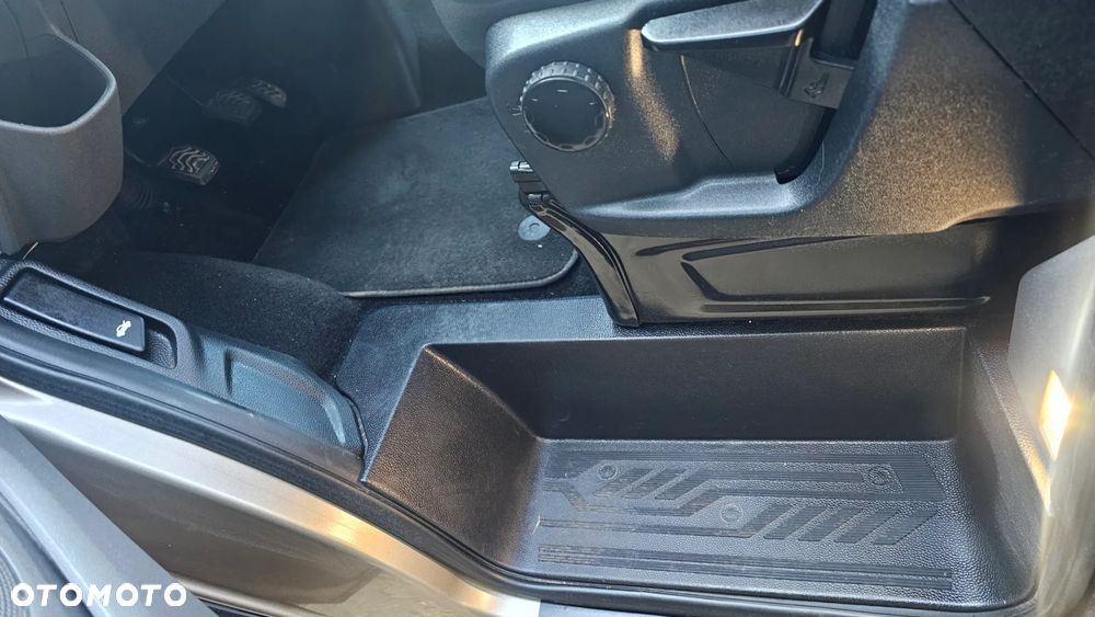 Ford Transit Custom - 19