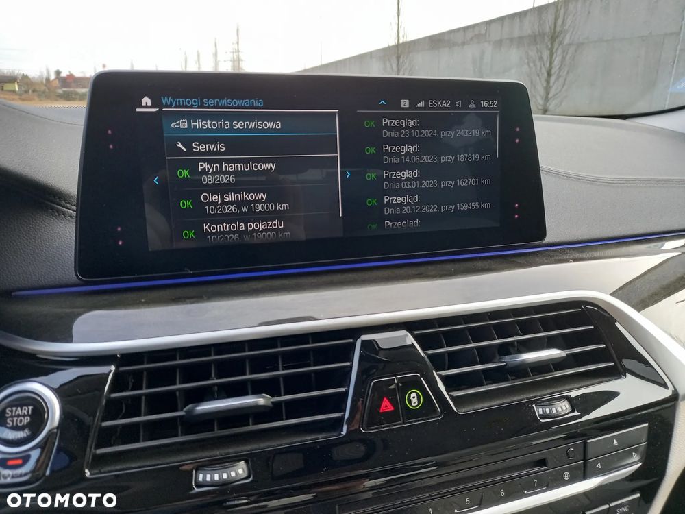 BMW Seria 5 530i xDrive Luxury Line - 33