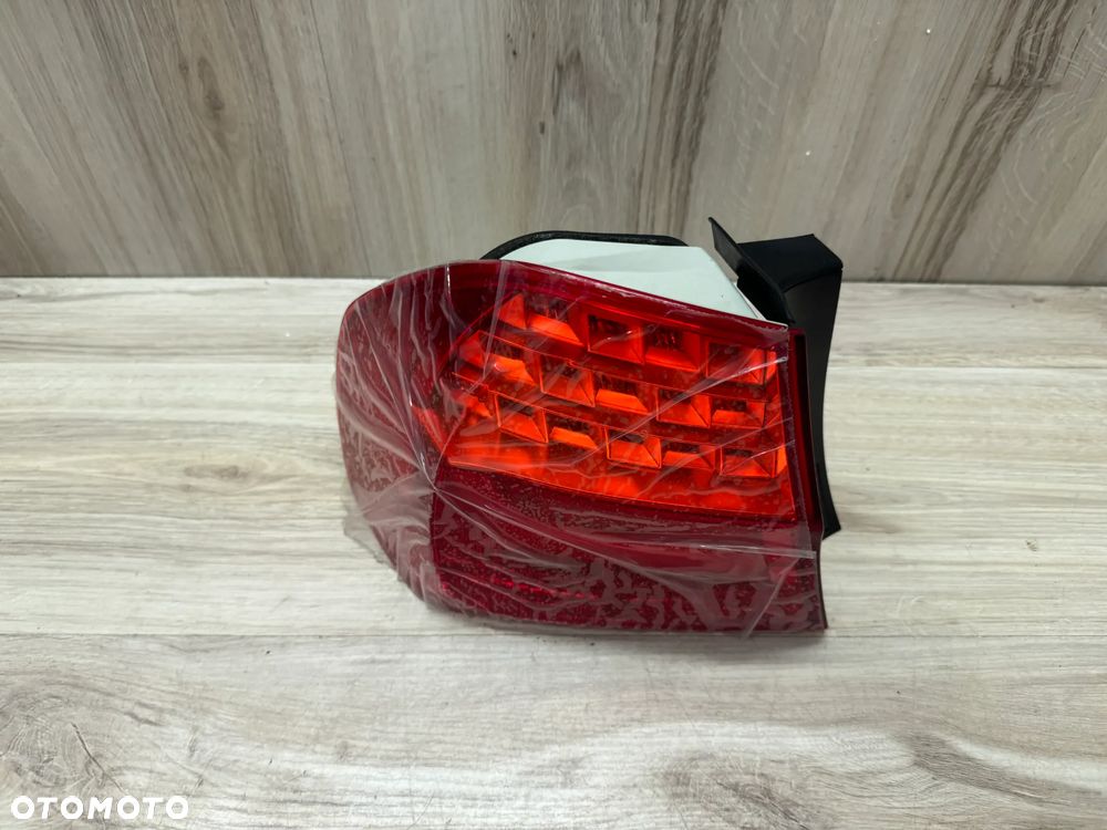 Lampa tylna lewa BMW E90 lift led Europa Nowa - 2