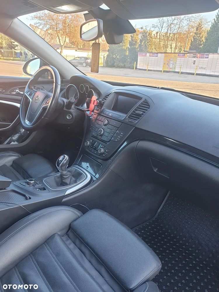 Opel Insignia - 11