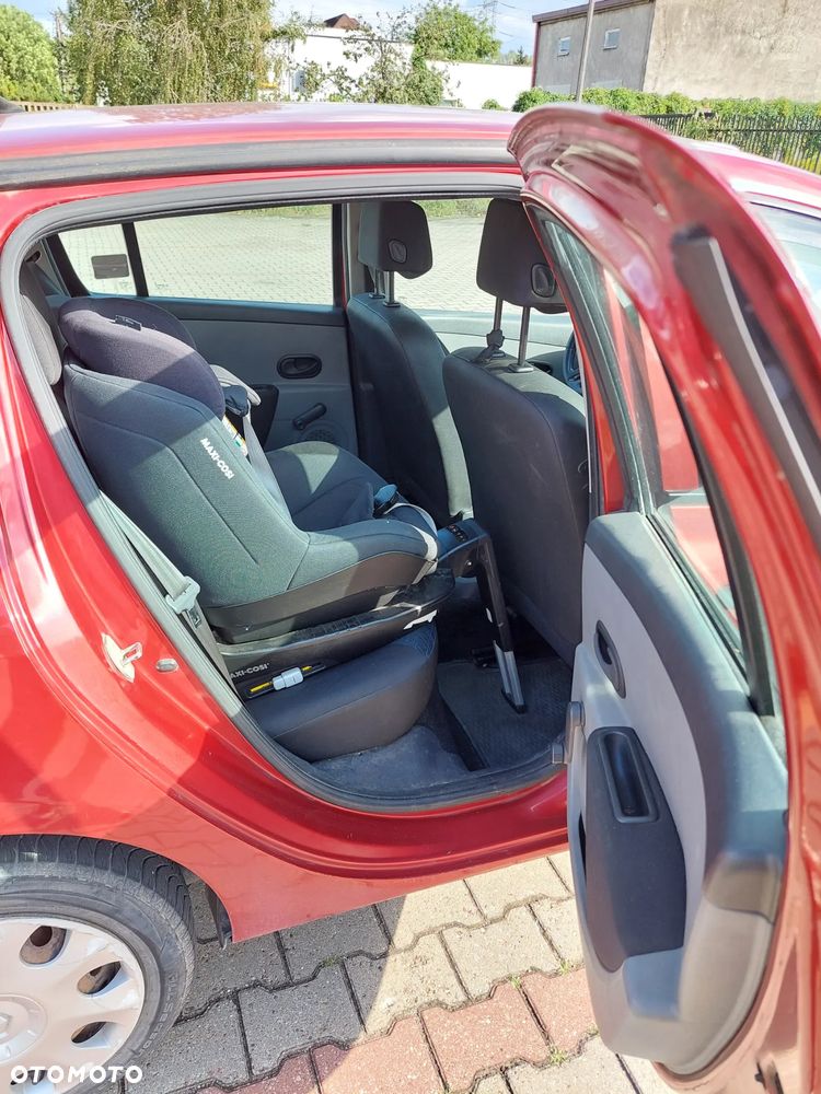 Renault Clio 1.2 16V Expression - 11