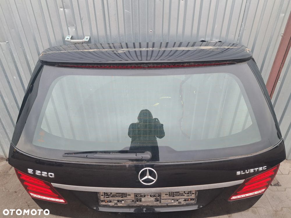 KLAPA BAGAŻNIKA MERCEDES W212 LIFT 2015 ROK - 4