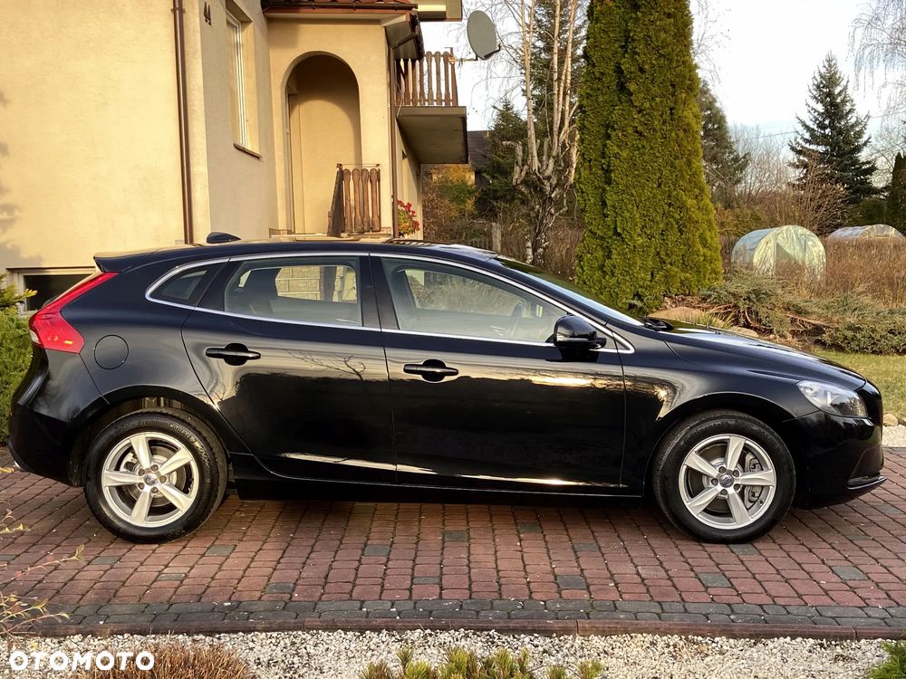 Volvo V40 D3 Momentum - 5