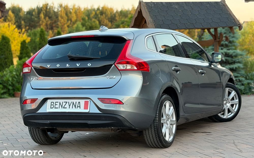 Volvo V40 T2 Inscription - 23