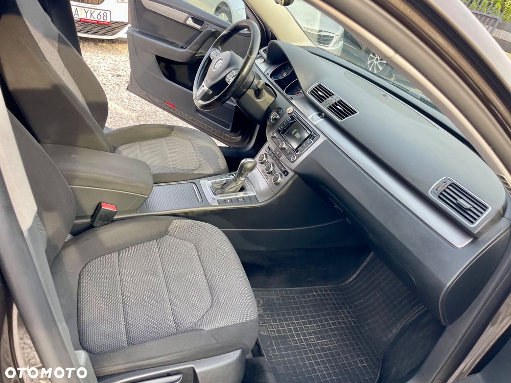 Volkswagen Passat Variant 2.0 Blue TDI DSG SCR Comfortline - 34