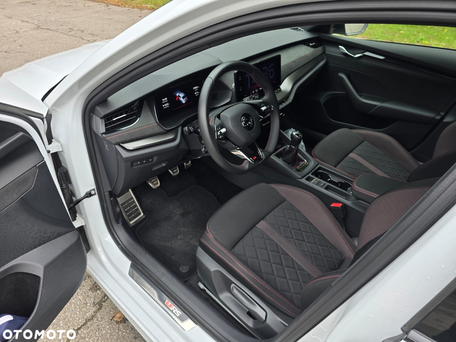 Skoda Octavia 2.0 TSI RS - 10