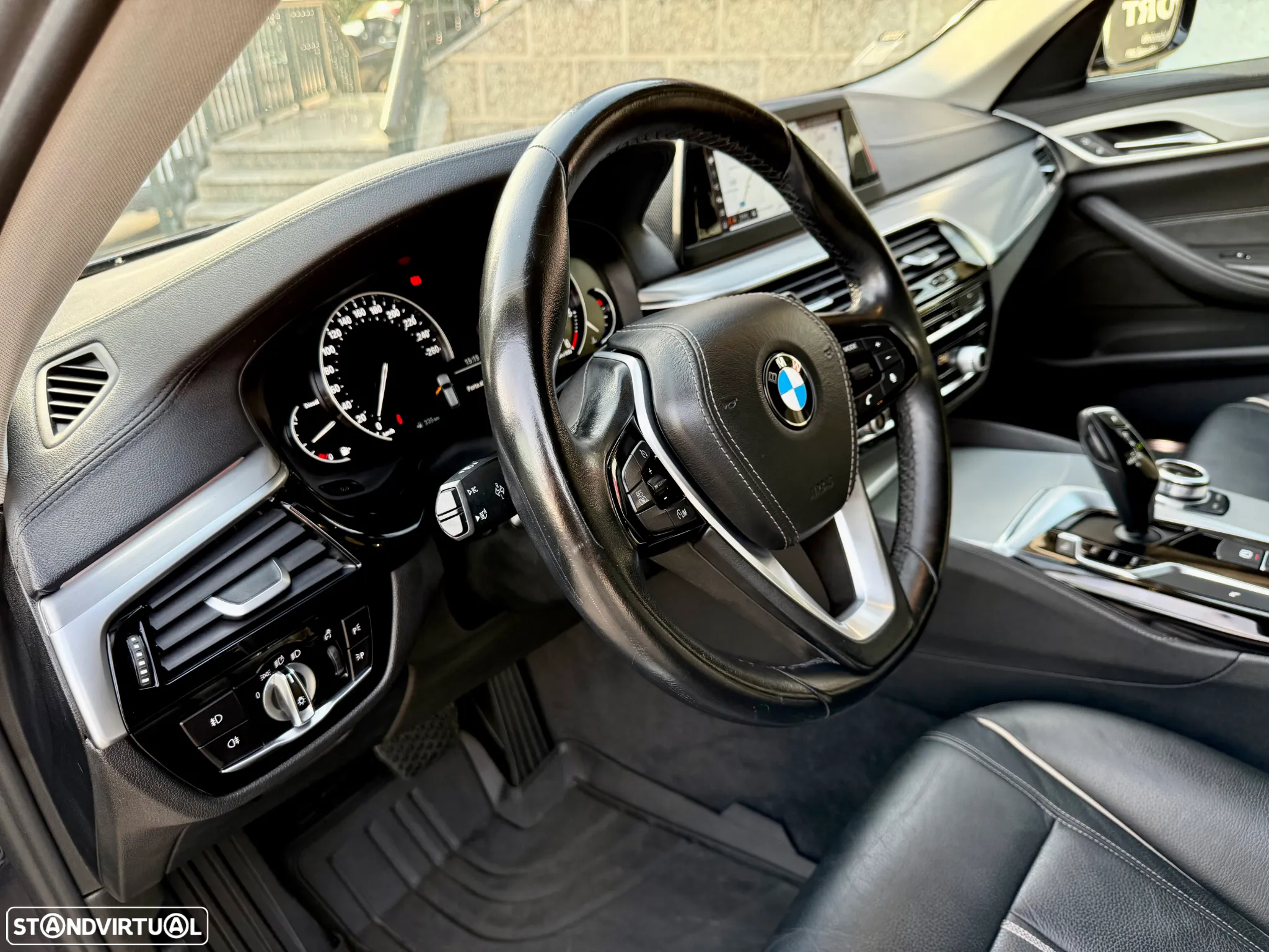 BMW 520 d Line Luxury Auto - 10