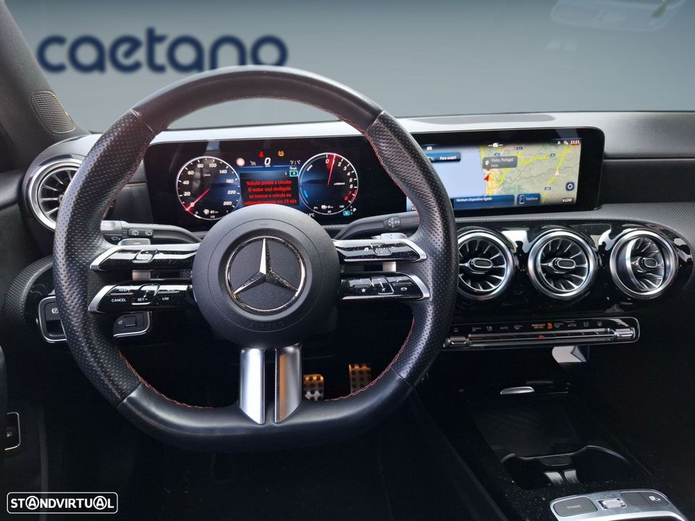 Mercedes-Benz A 250 e 8G-DCT AMG Line - 13
