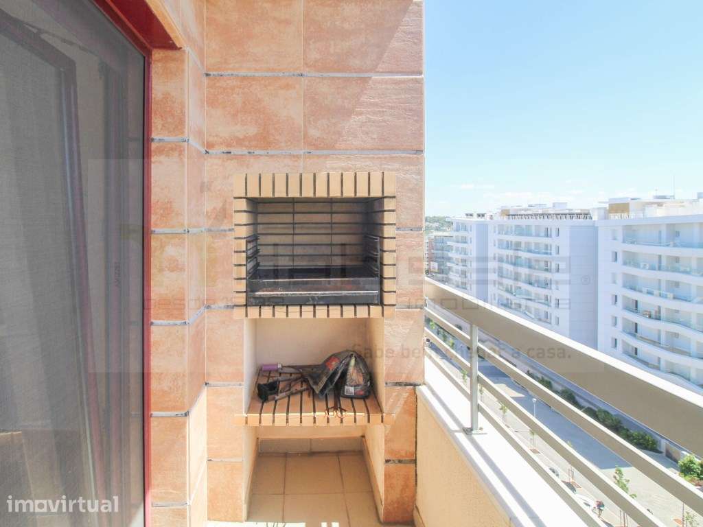 Apartamento T3 com box , arrecadação e varanda com churrasqueira pa... - Grande imagem: 3/32