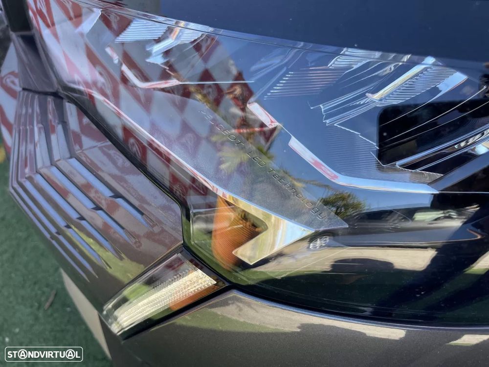 Peugeot 3008 1.6 Hybrid Allure Pack e-EAT8 - 9