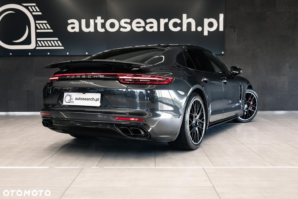 Porsche Panamera Turbo - 5