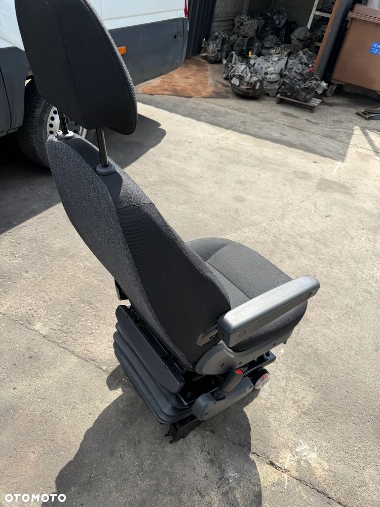 Toyota Proace Maxi Ducato Boxer Jumper 15-25 fotel pneumatyczny lewy - 3