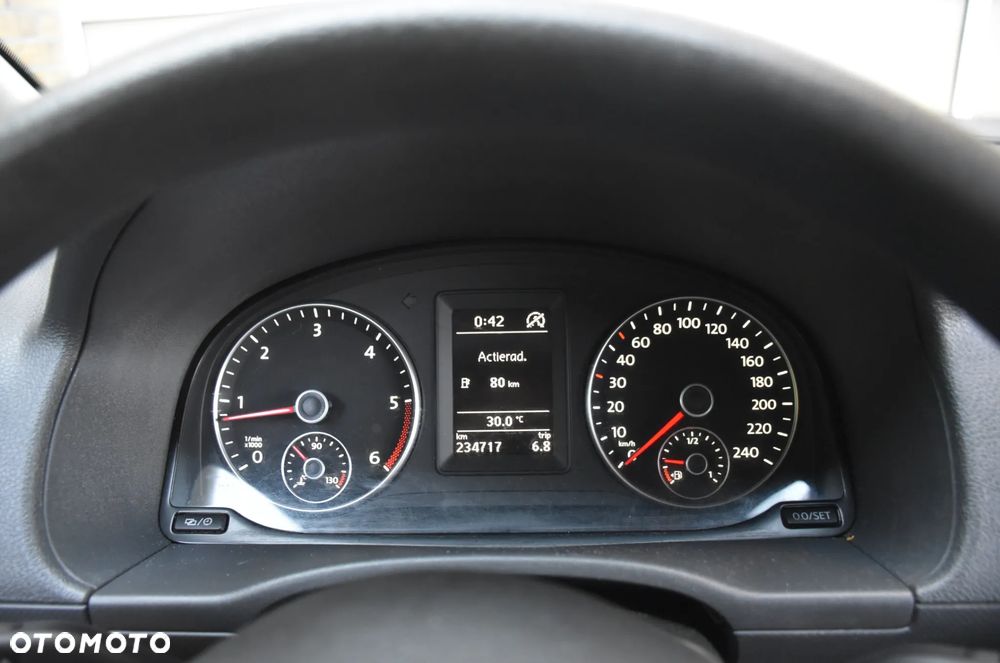 Volkswagen Caddy Maxi Highline DSG - 24