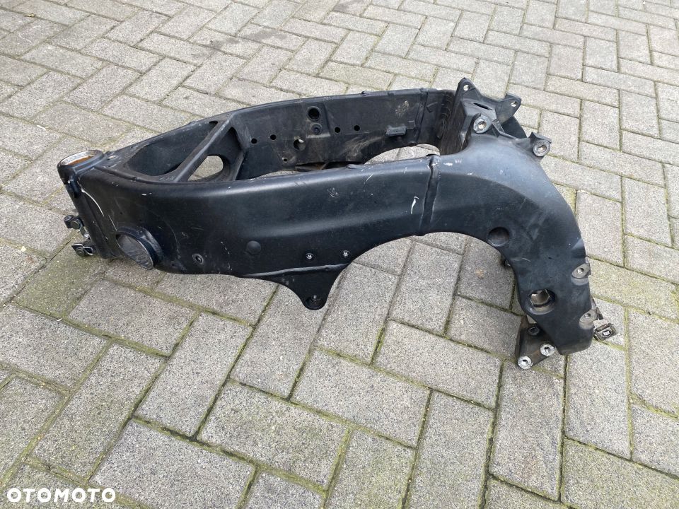 Rama dokumenty Yamaha R1 RN12 2004r - 8