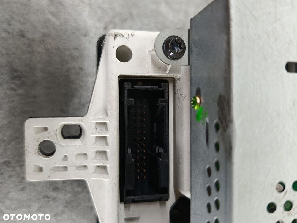 RADIO NAWIGACJA FABRYCZNA MINI R50 6211-6928888   67379411  65.90-6934417 - 12