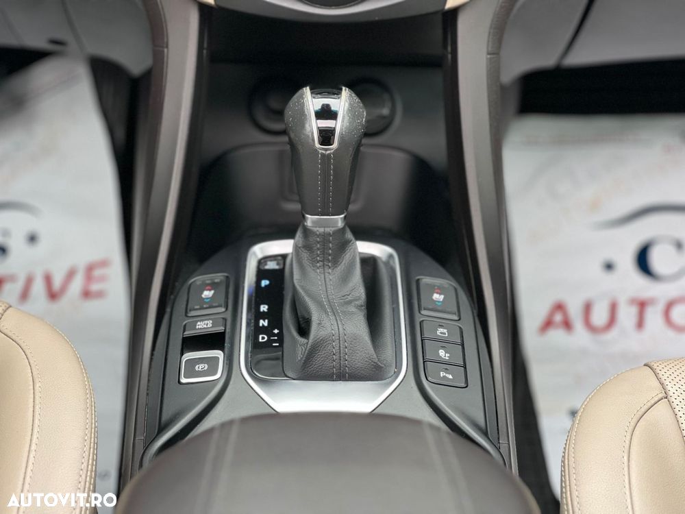 Hyundai Santa Fe 2.2 CRDi 4WD 8AT Luxury - 19