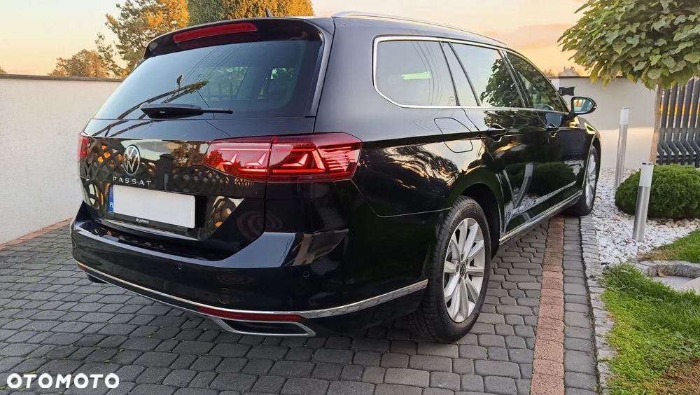 Volkswagen Passat - 8
