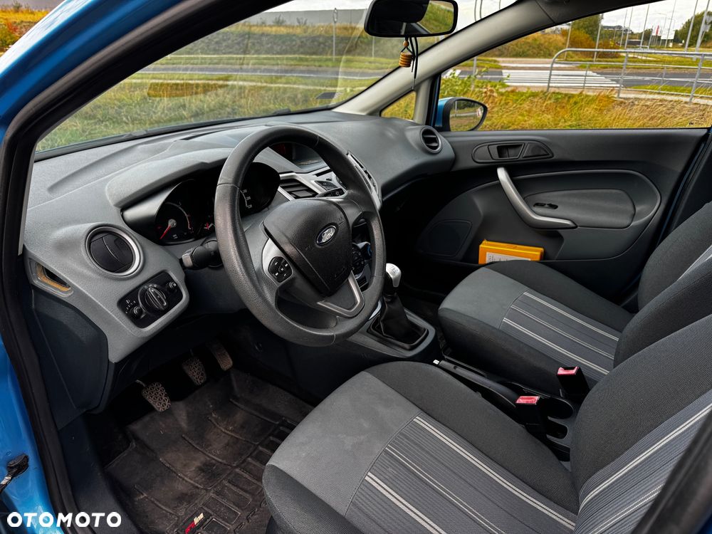 Ford Fiesta - 15
