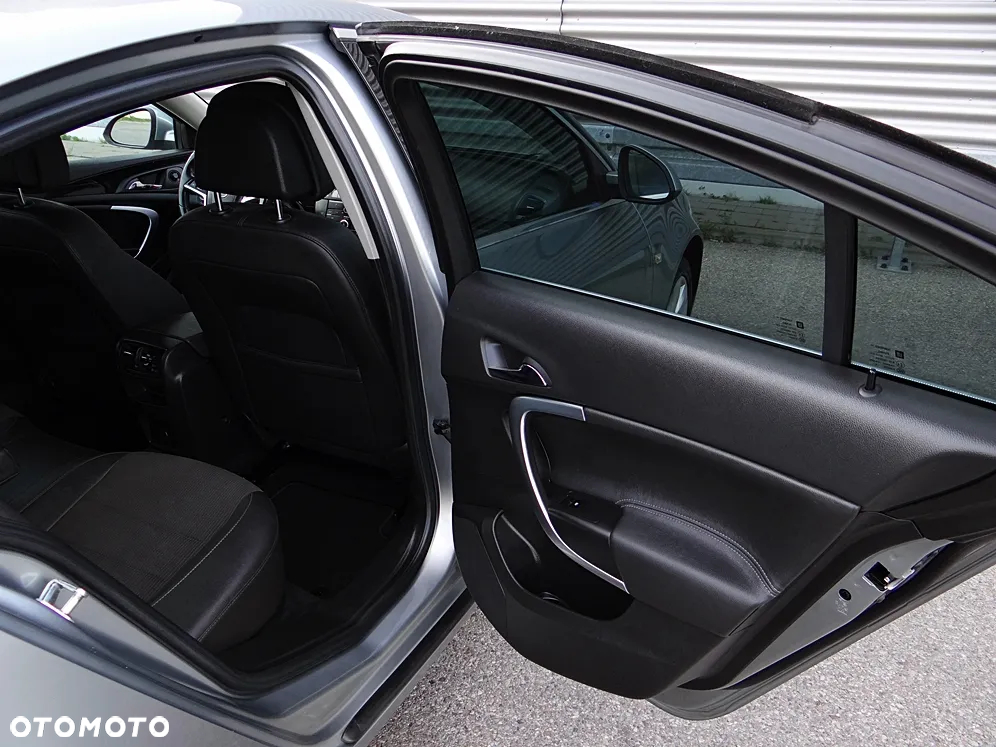 Opel Insignia 2.0 Turbo Cosmo - 38