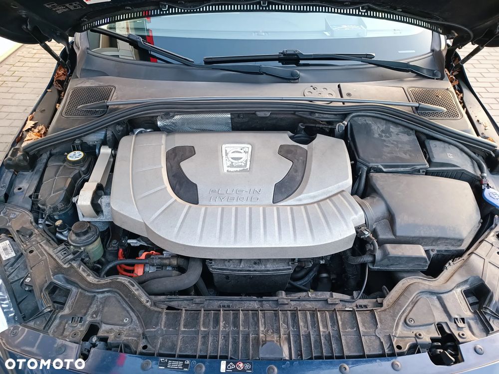 Volvo V60 D6 AWD Plug-in Hybrid Summum - 35