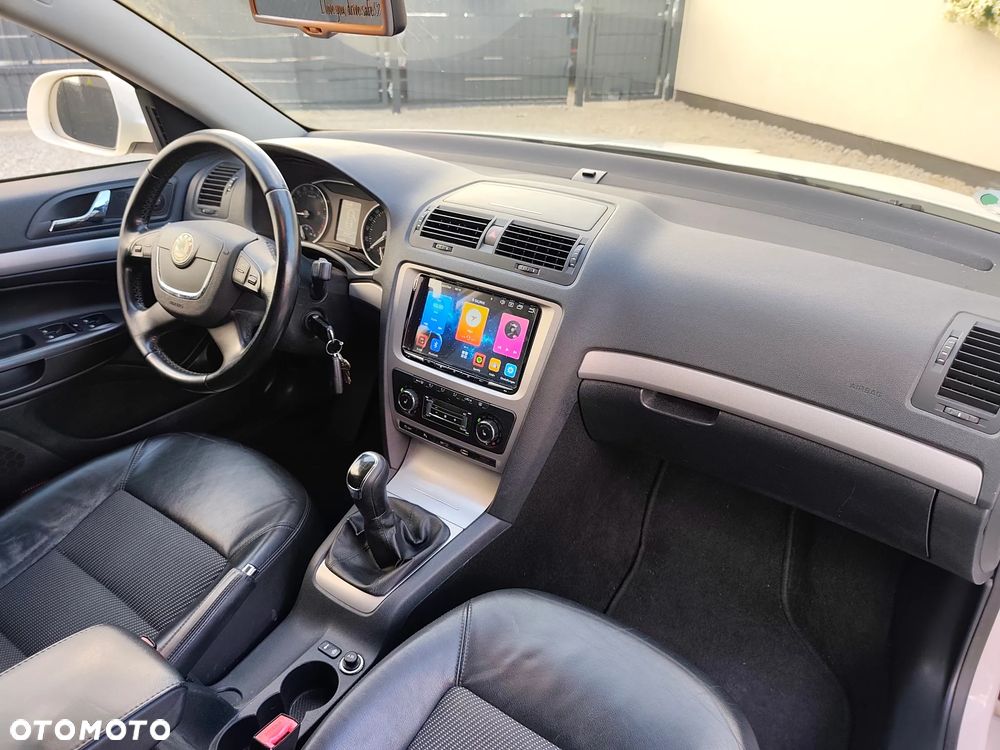 Skoda Octavia 1.6 TDI DPF Elegance - 18