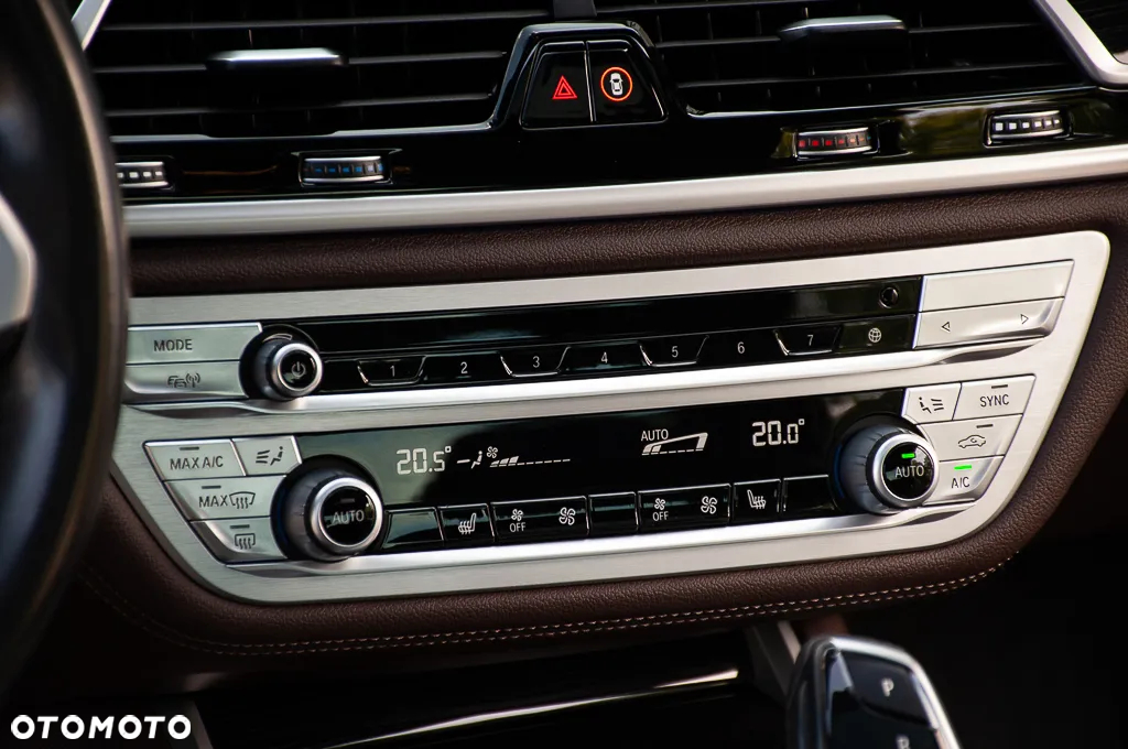 BMW Seria 7 730d sport - 29