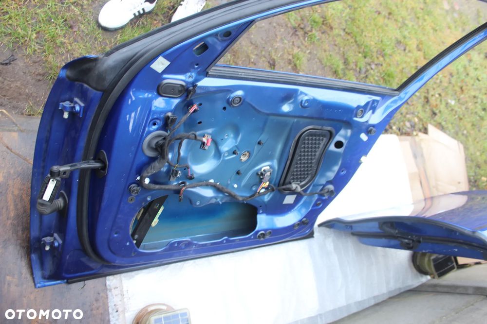 DRZWI PRZEDNIE TYLNE PRAWE AUDI A6 C7 AVANT LY5Q 2015 - 19