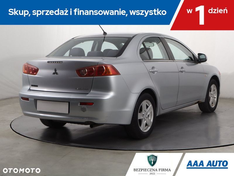 Mitsubishi Lancer - 7