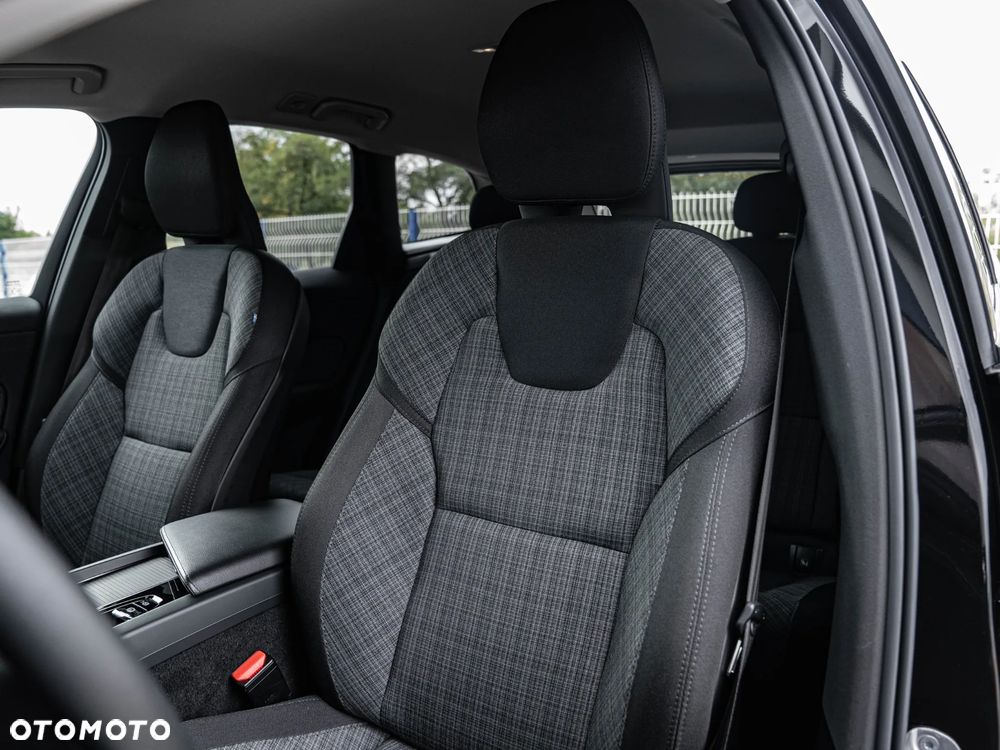 Volvo XC 60 B4 B Core - 24