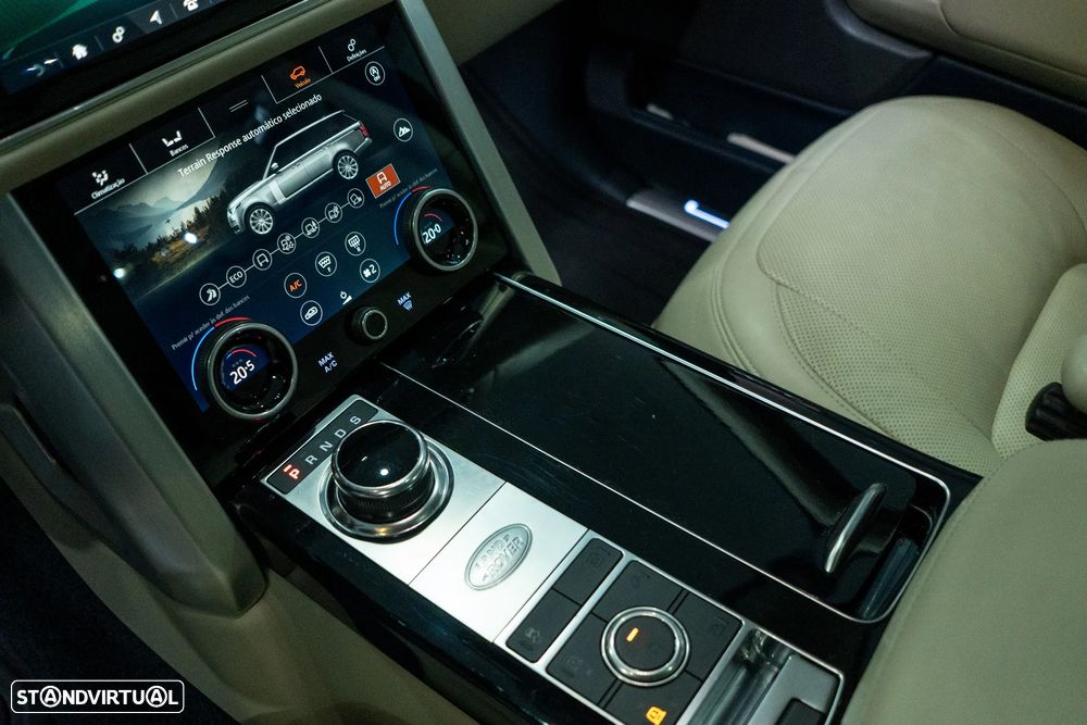 Land Rover Range Rover P400e Plug-in Hybrid Vogue - 17