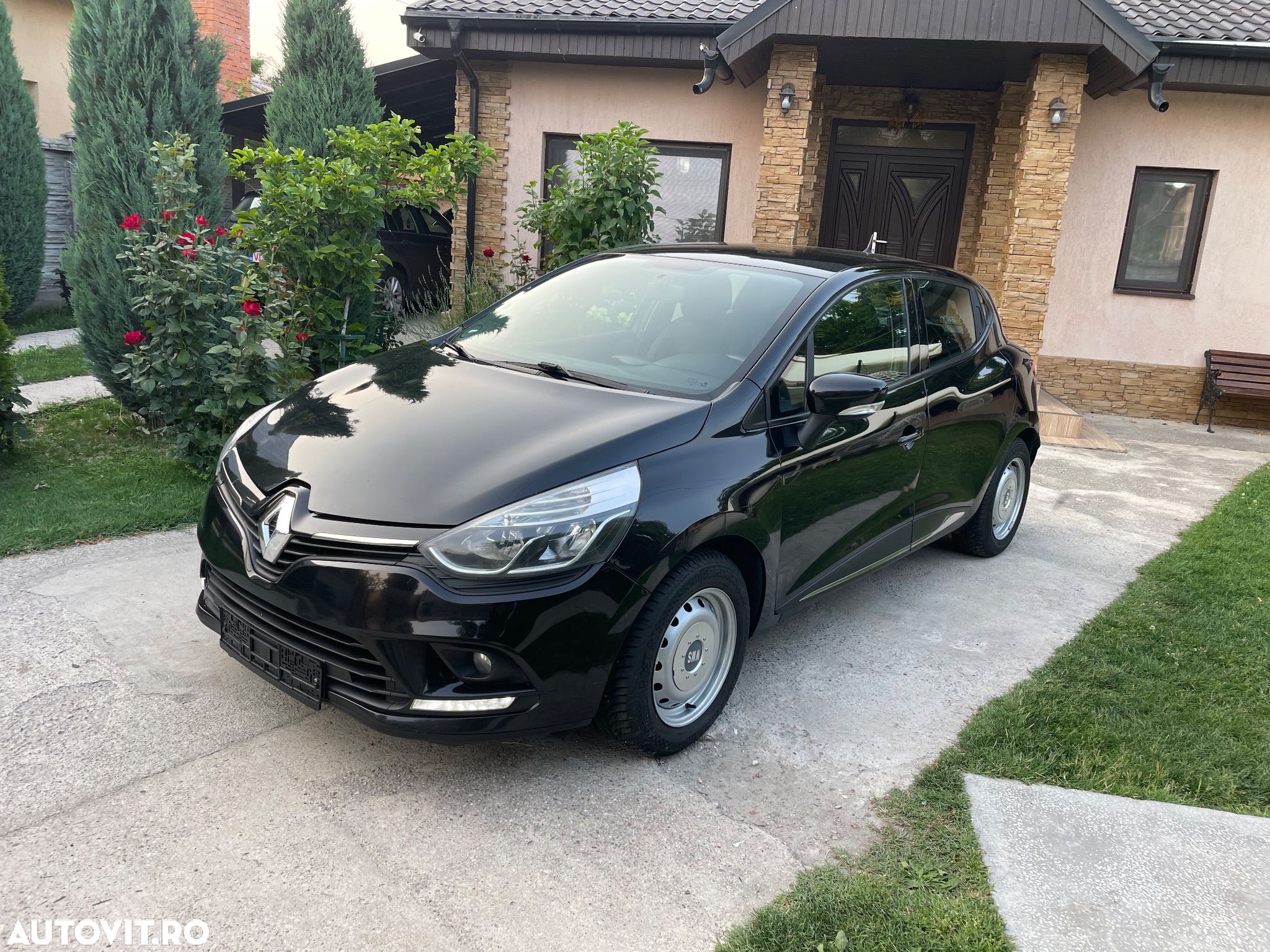 Renault Clio - 1