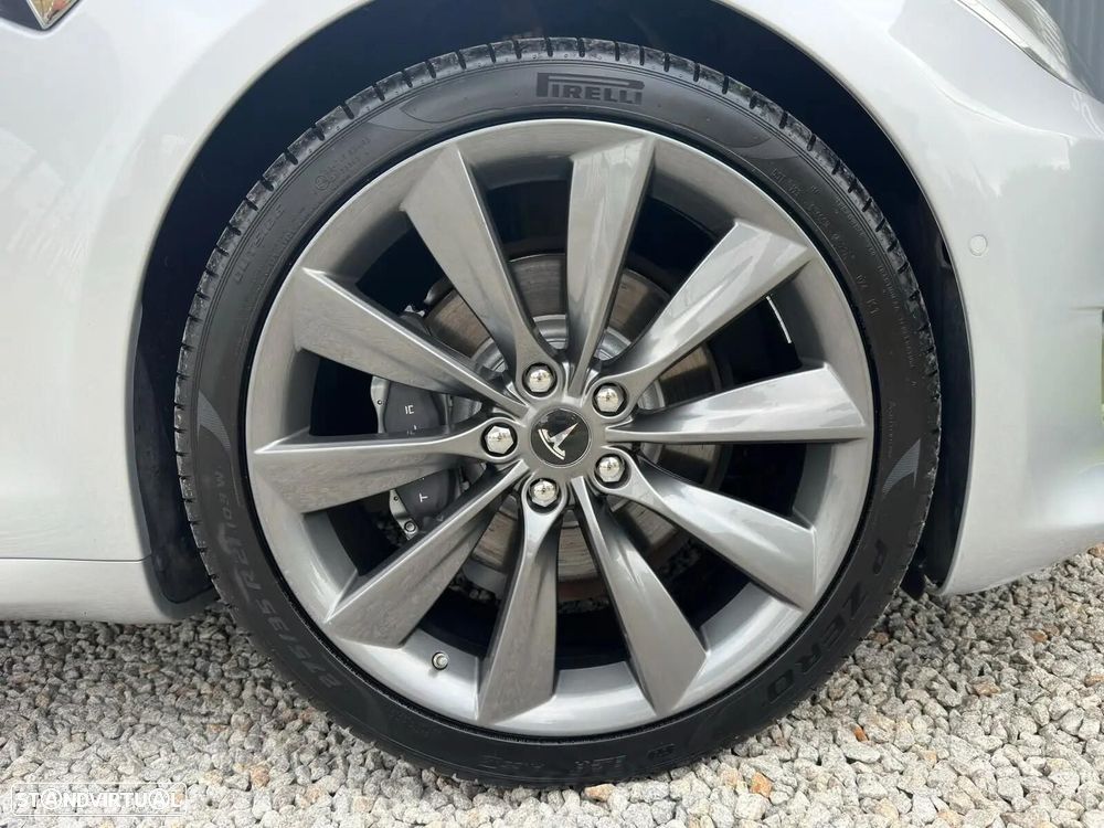 Tesla Model S Performance - 8