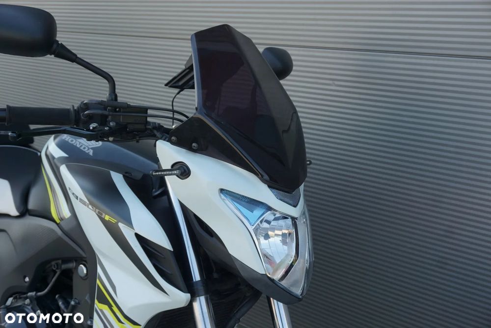 Honda CB - 11