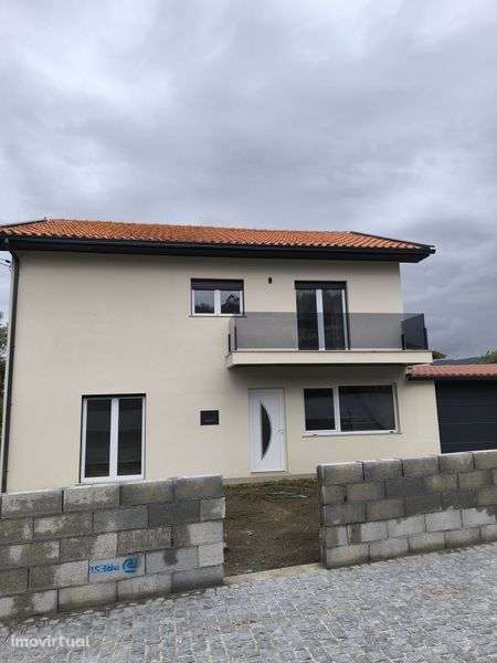 Moradia T4 em Cossourado, Barcelos - Grande imagem: 3/12
