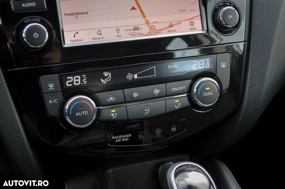 Nissan Qashqai 1.3 DIG-T DCT N-CONNECTA - 20