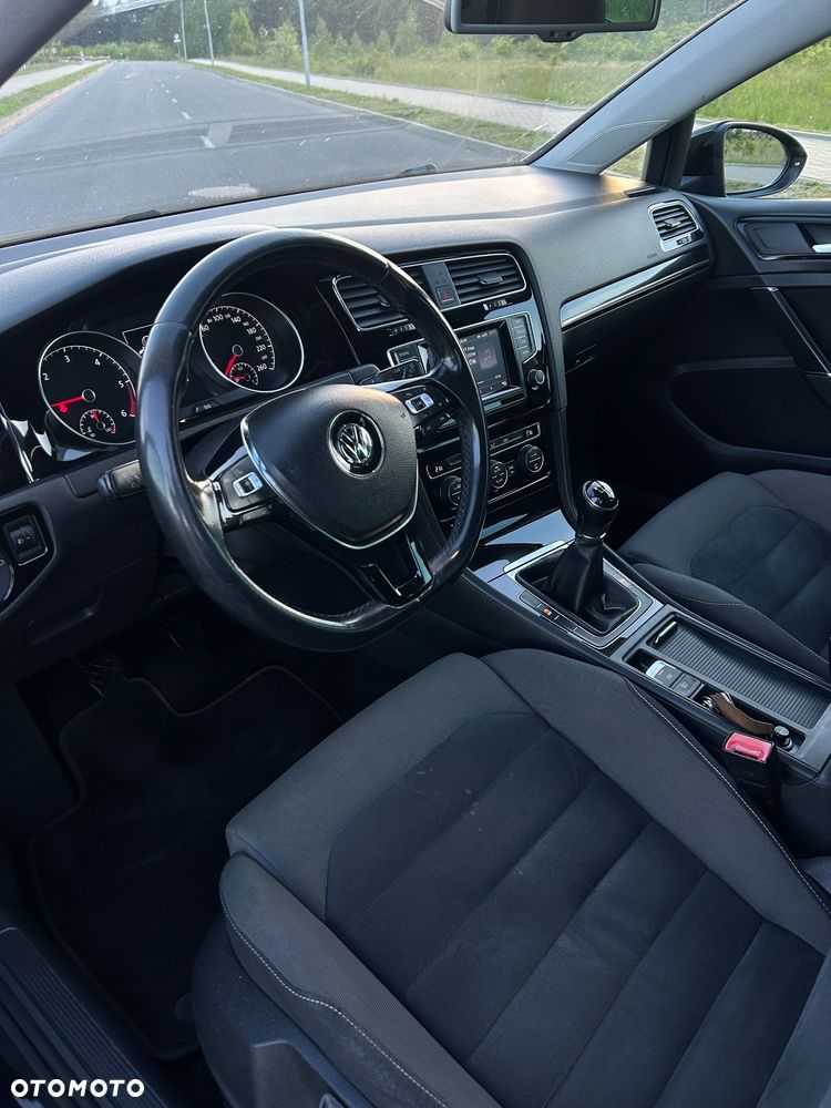 Volkswagen Golf 1.6 TDI Highline - 13