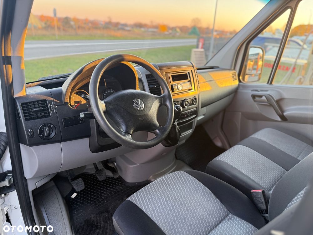 Volkswagen Crafter - 11