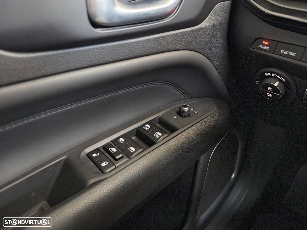 Jeep Compass 1.3 TG Trailhawk — fotografia 21