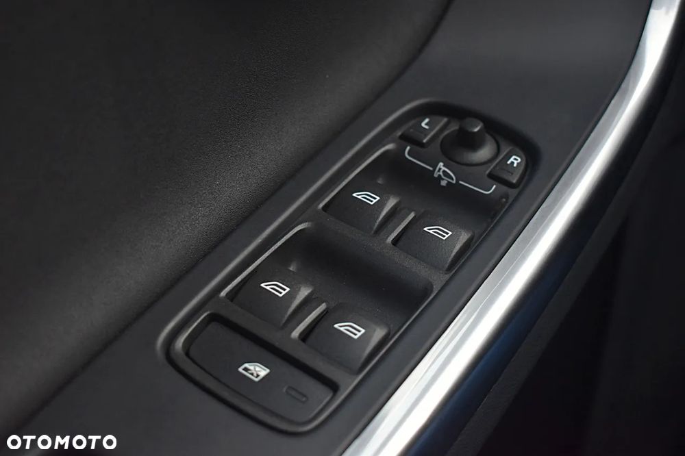 Volvo S60 D3 Momentum - 34