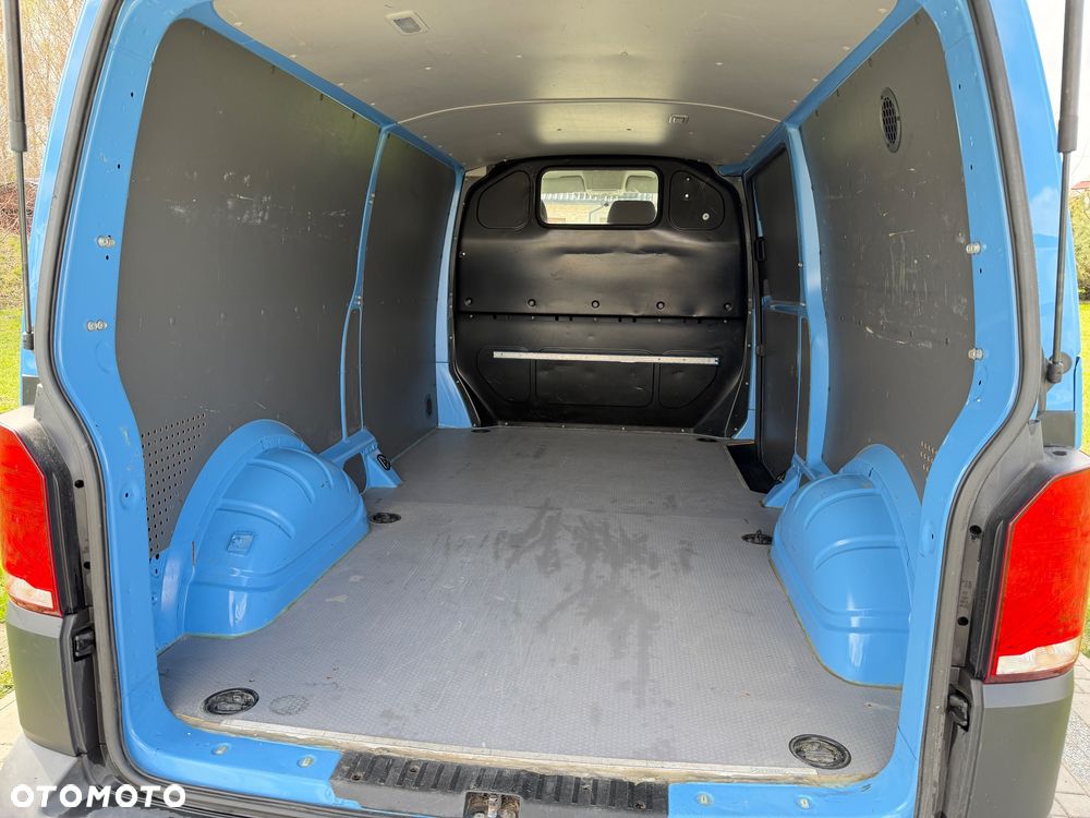 Volkswagen Transporter - 7