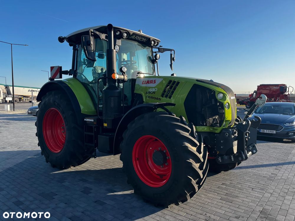Claas ARION 630 CMATIC - 8