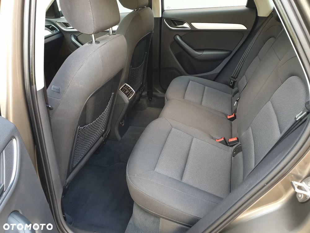 Audi Q3 - 18