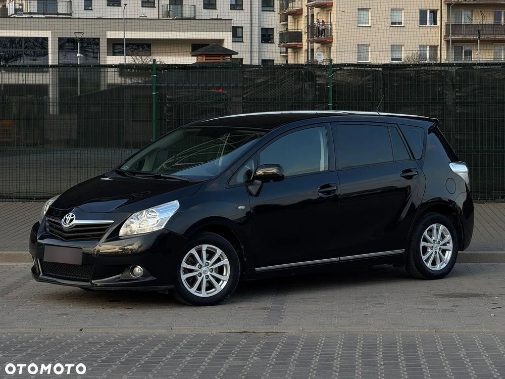 Toyota Verso 2.0 D-4D Premium - 8