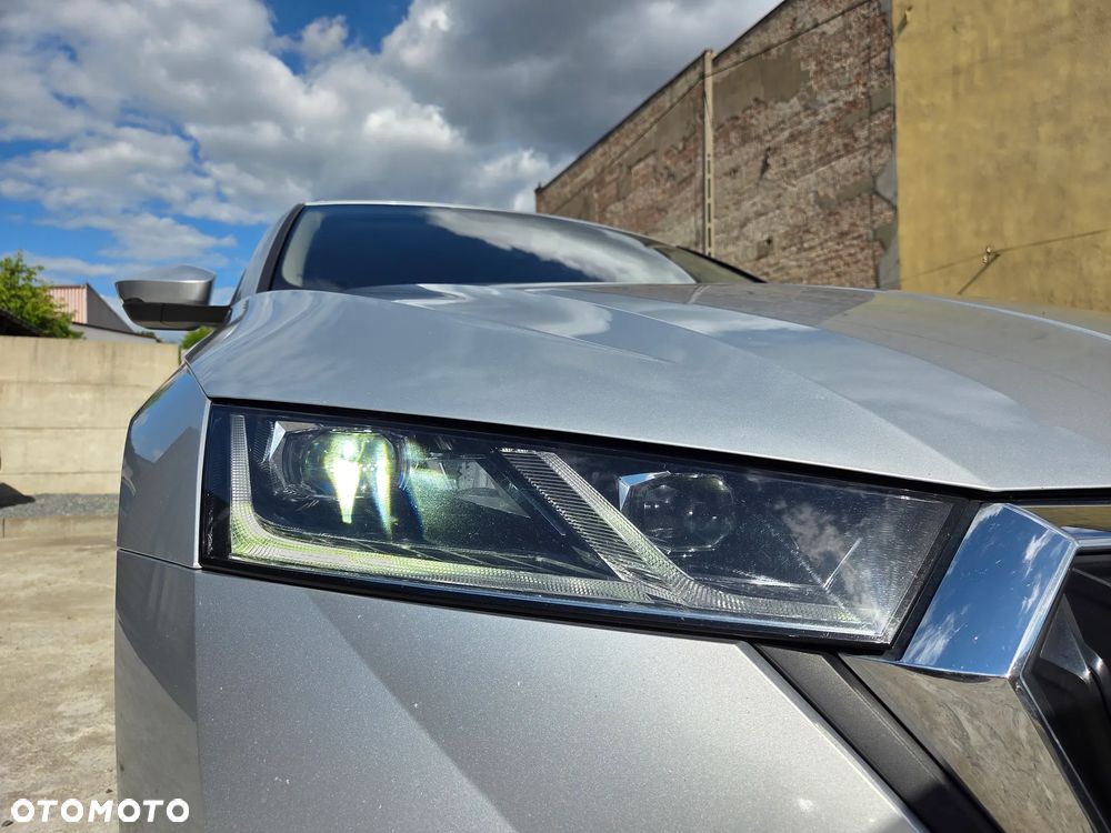 Skoda Octavia 2.0 TDI Style DSG - 32