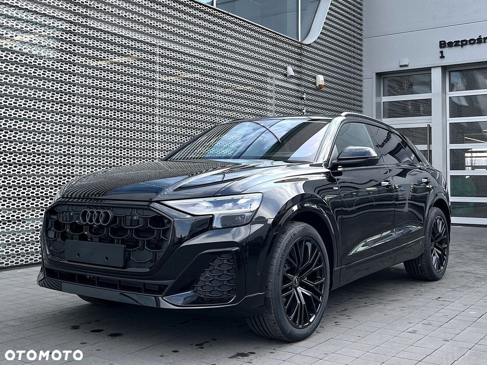 Audi Q8 - 15