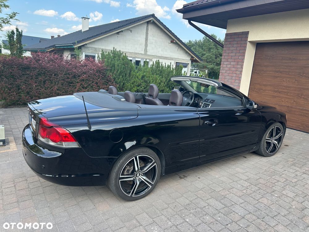 Volvo C70 2.0D Momentum - 4